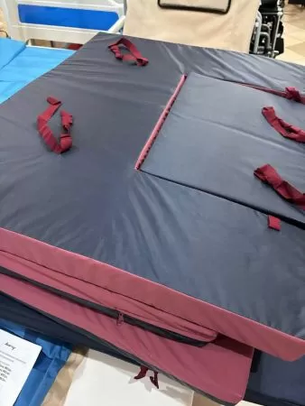 Матрас медицинский MED-MOS артикул №14 для кроватей Е-45, DB-11A потертости, пятна