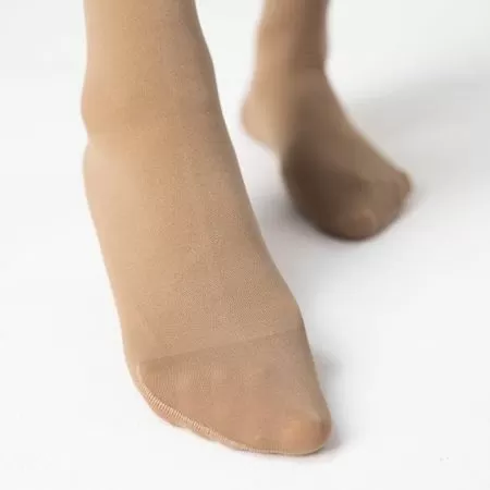 Чулки компрессионные Тривес ТК.231 унисекс 2 класс компрессии с закрытым носком и гладкой резинкой цвет бежевый