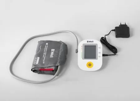 Тонометр автоматический на плечо B.Well Pro-36 с манжетой 22-42 см, адаптером и голосовым помощником