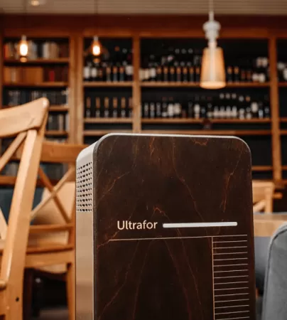 Облучатель-рециркулятор бактерицидный бытовой Ultrafor, 2 лампы по 30 Вт, с счетчиком наработки ламп, темное дерево